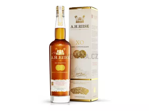 A. H. Riise Gold Medal Rum 40 % 0,7 l